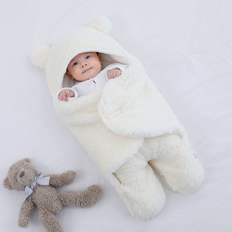 DreamNest Baby Swaddle – Cozy Cocoon for Peaceful Dreams