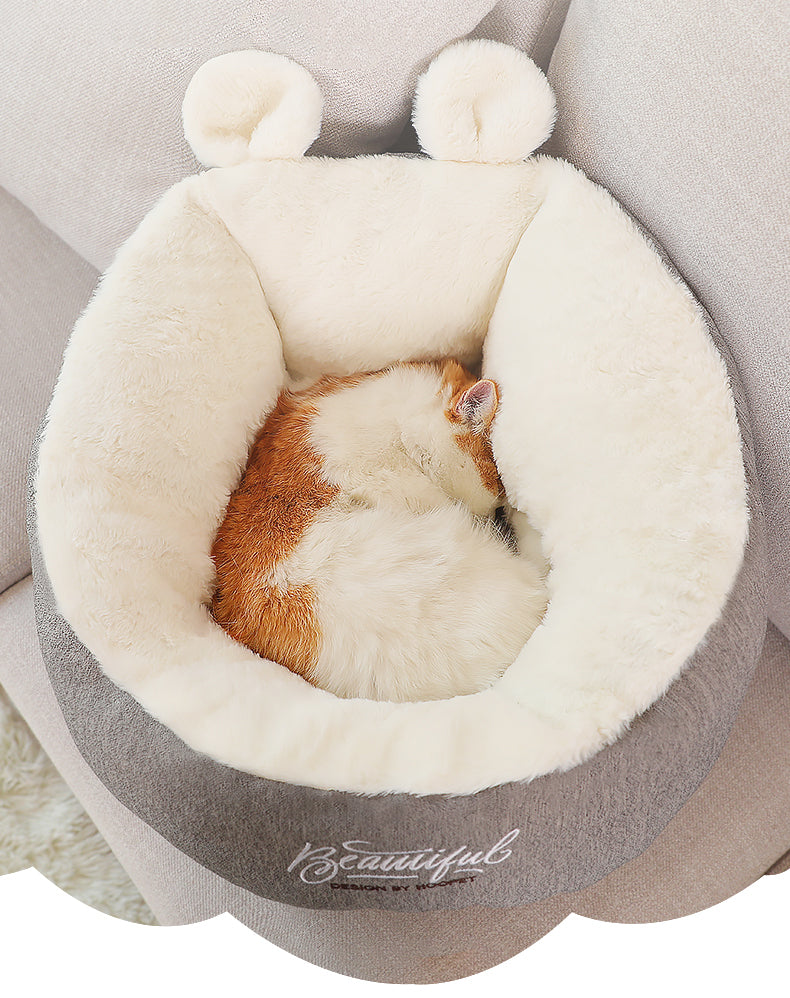Sleepy Whiskers Cocoon – Loving Comfort for Your Cat